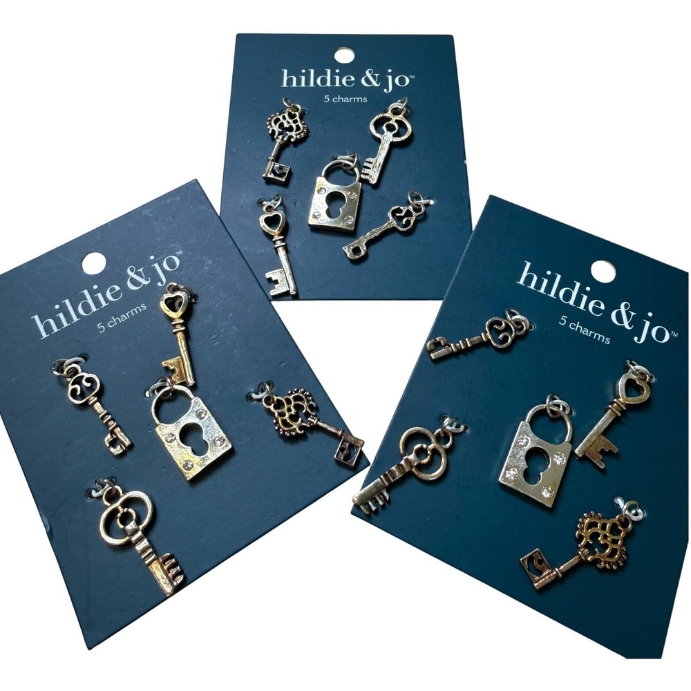 Vintage Steampunk Antique Gold‎ Skeleton Key Padlock Charm hildie & jo